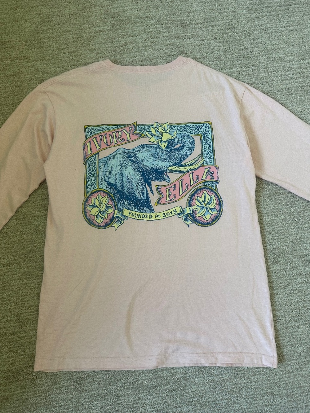 Ivory Ella | Light Pink Elephant Graphic Oversized Long-Sleeve Tee - Medium
